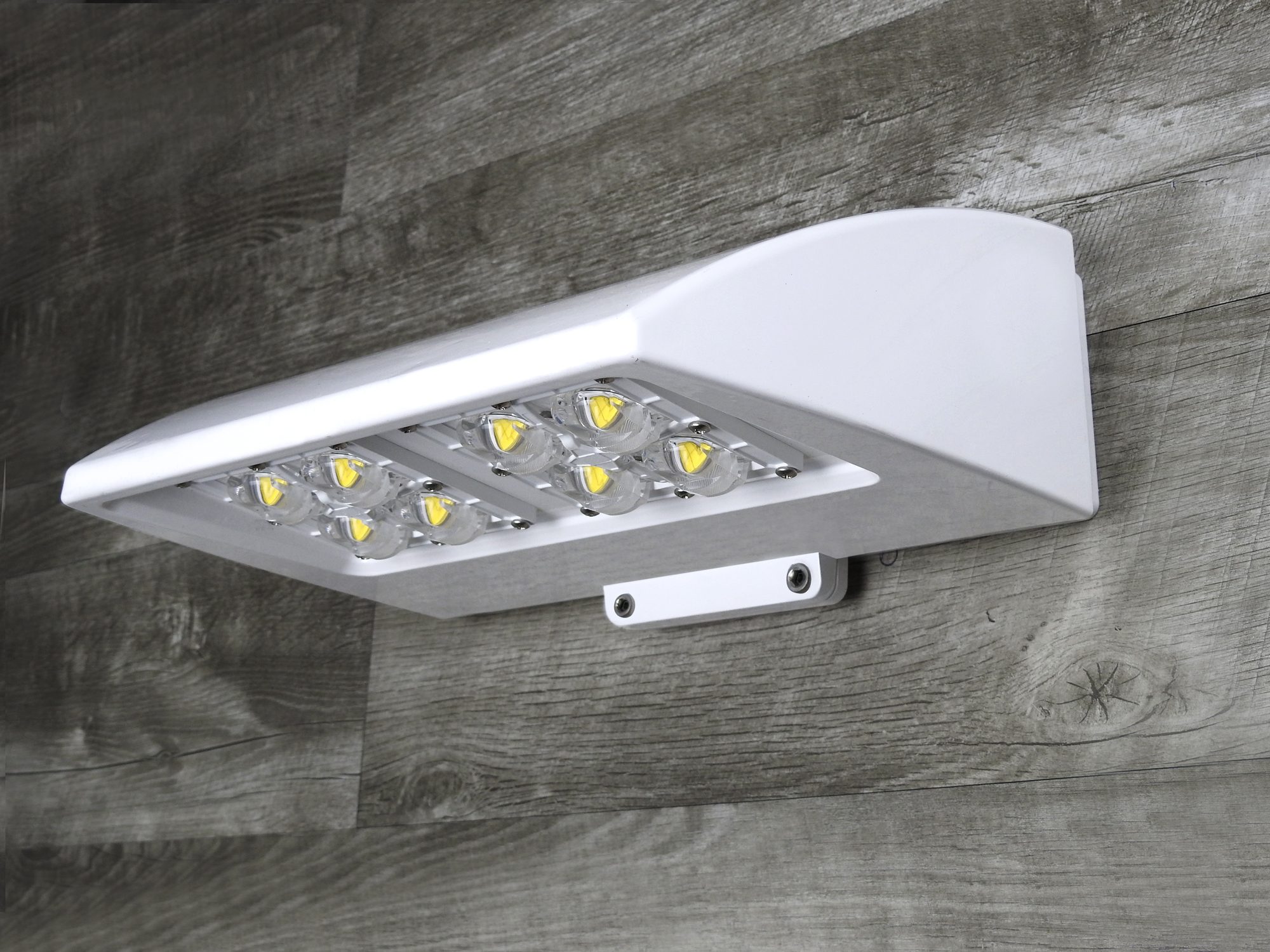 NVW_screwfix NLS Lighting, LLC